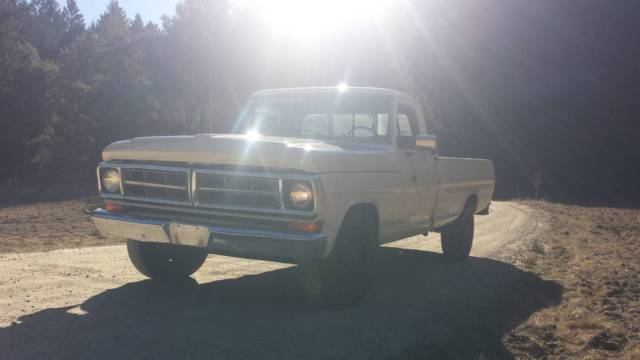 1971 White Ford F-250 Standard Cab Pickup