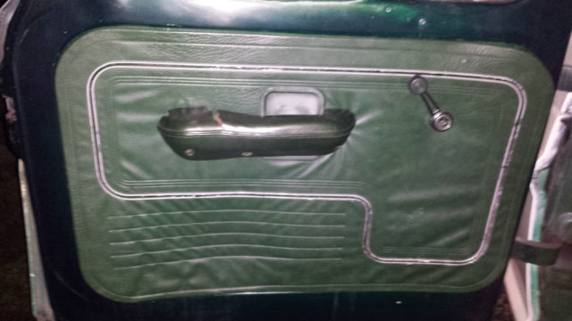 1971 White Ford F-250 Standard Cab Pickup