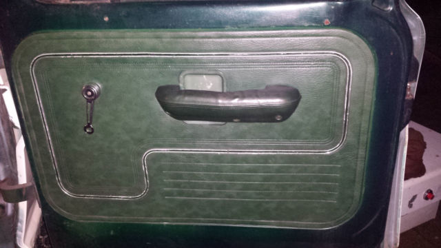 1971 White Ford F-250 Standard Cab Pickup