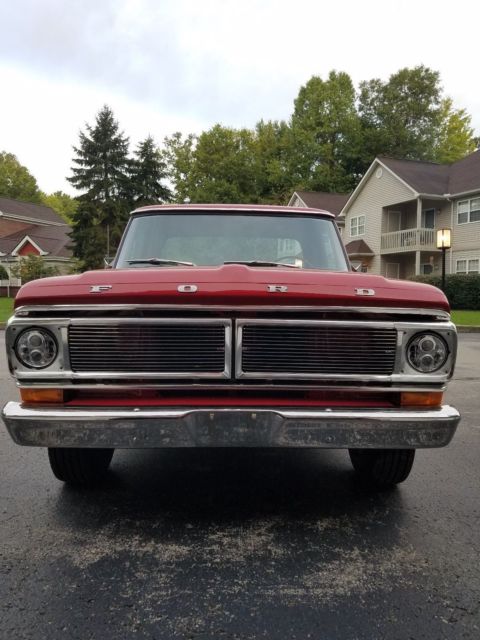 1971 Red Ford F-100 Truck