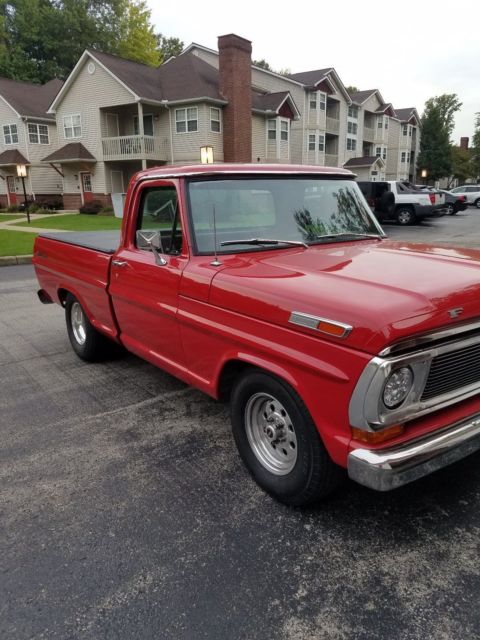 1971 Red Ford F-100 Truck