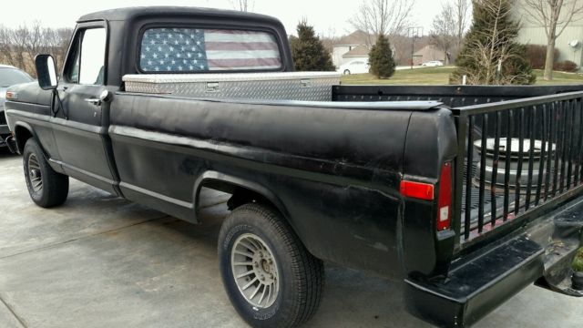 1971 Green Ford F-100 Standard Cab Pickup