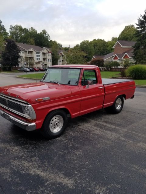 1971 Red Ford F-100 Truck