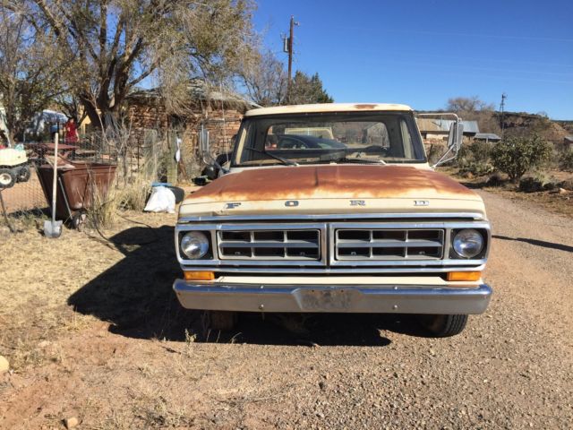 1971 Tan Ford F-100 Standard Cab Pickup