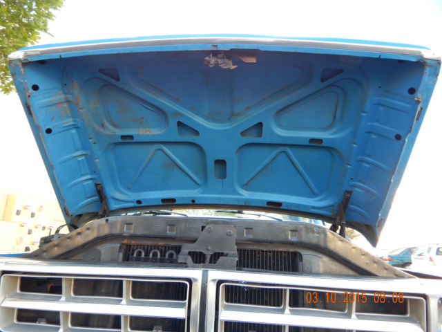 1971 Bahama Blue &amp- Wimbledon White Ford F-100 Styleside Shortbed