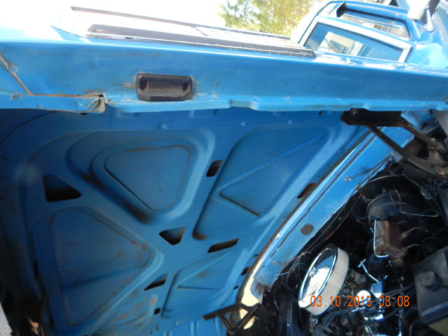 1971 Bahama Blue &amp- Wimbledon White Ford F-100 Styleside Shortbed