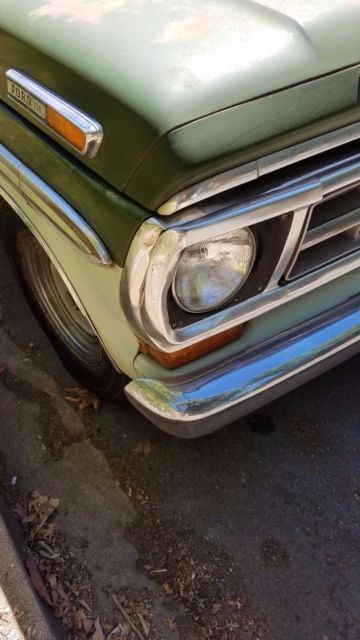 1971 Two tone Brown Ford F-250 Crew Cab Pickup