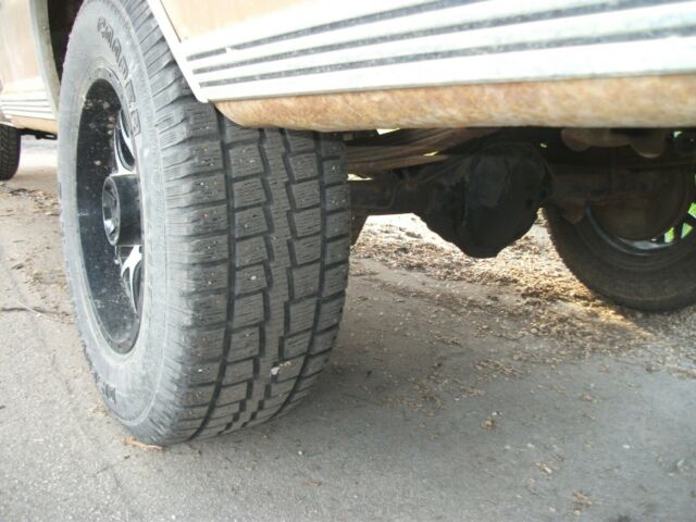 1971 Brown Ford F-250 Cab & Chassis