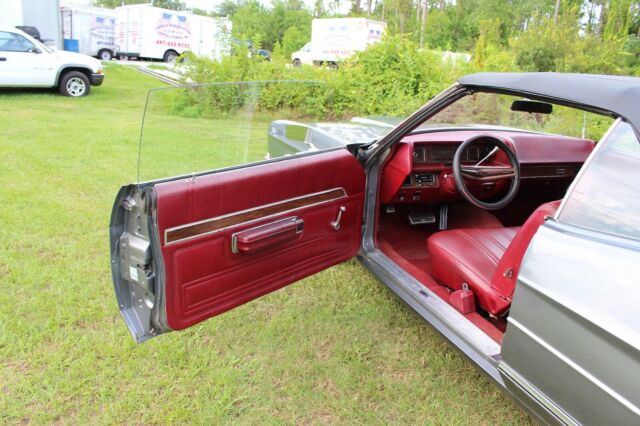 1971 Charcoal Ford LTD Convertible