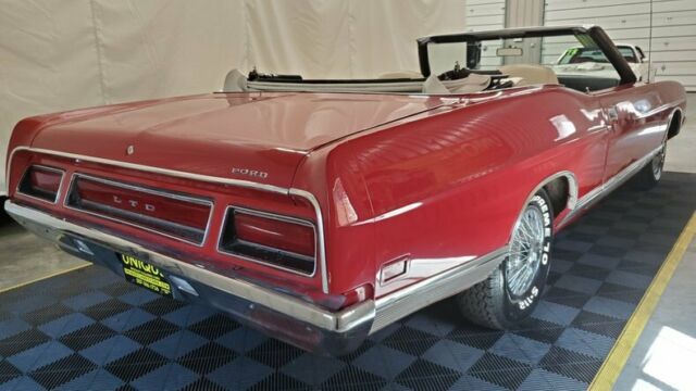 1971 Red Ford LTD Convertible