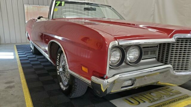 1971 Red Ford LTD Convertible
