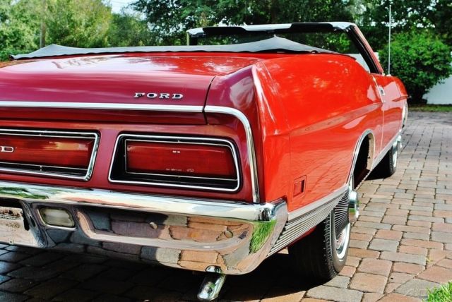 1971 Red Ford LTD Convertible