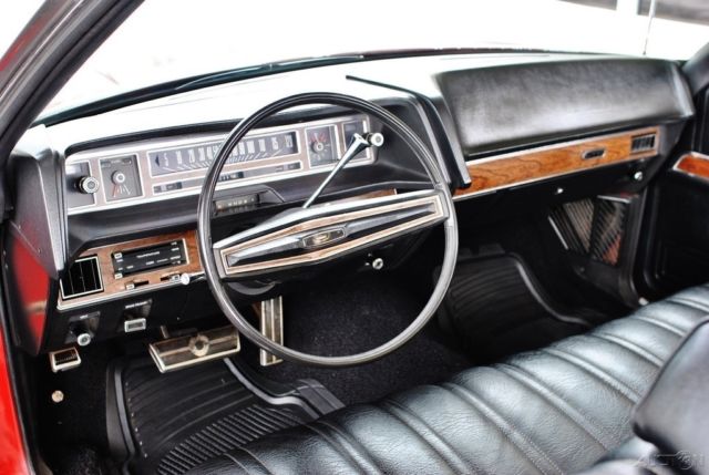 1971 Red Ford LTD Convertible