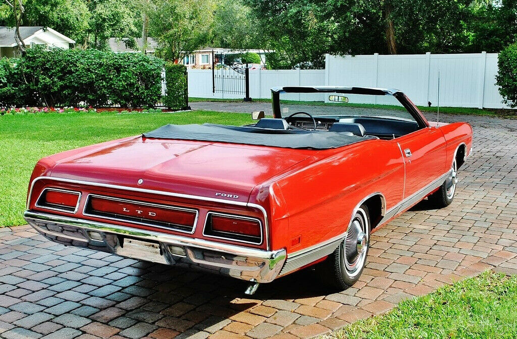 1971 Red Ford LTD Convertible