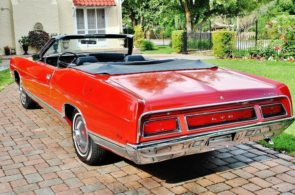 1971 Red Ford LTD Convertible