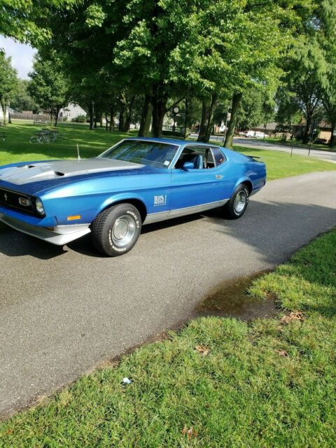 1971 Blue Ford Mustang Fastback
