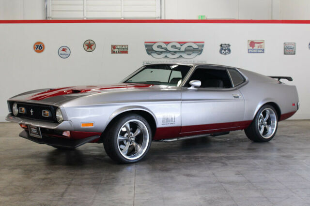 1971 -- Ford Mustang Fastback