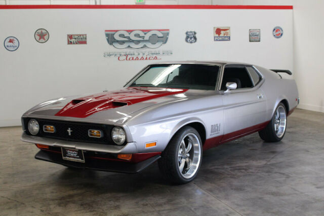 1971 -- Ford Mustang Fastback