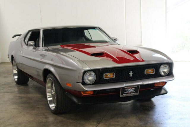 1971 -- Ford Mustang Fastback