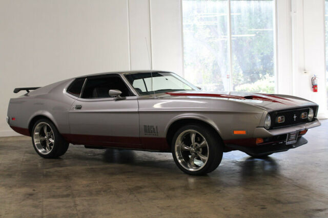 1971 -- Ford Mustang Fastback
