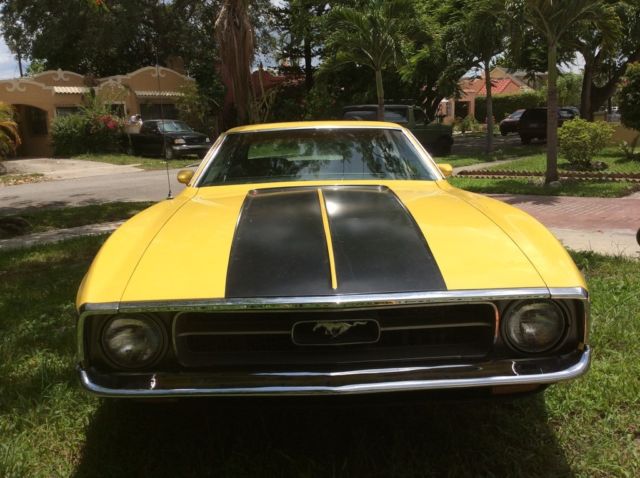 1971 Yellow and Black Ford Mustang U/K