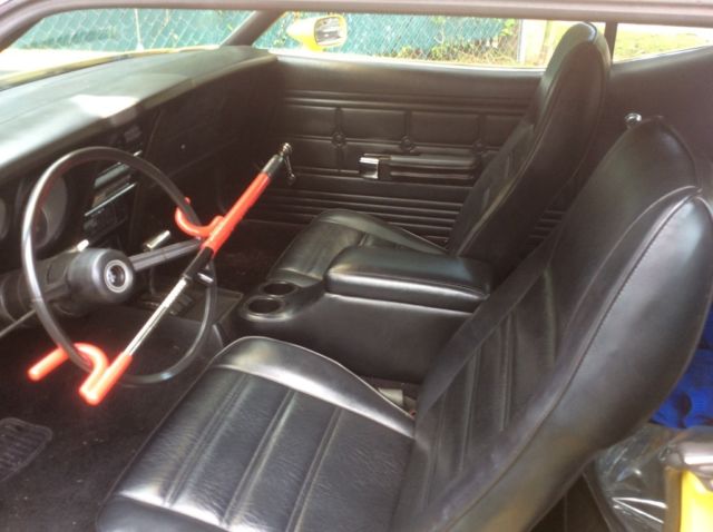 1971 Yellow and Black Ford Mustang U/K