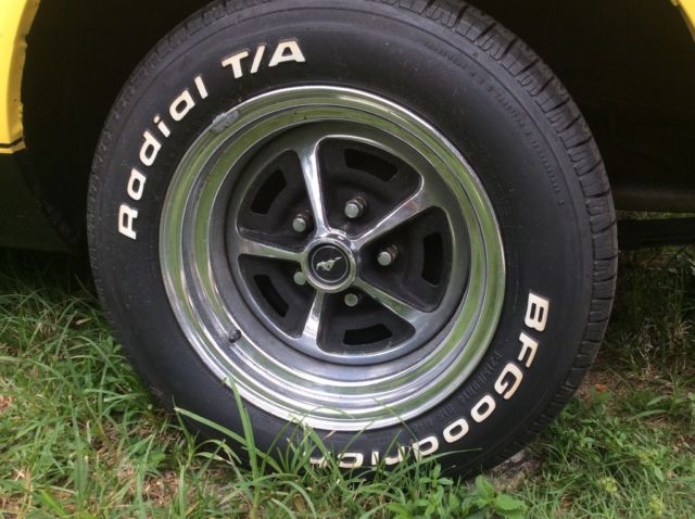 1971 Yellow and Black Ford Mustang U/K