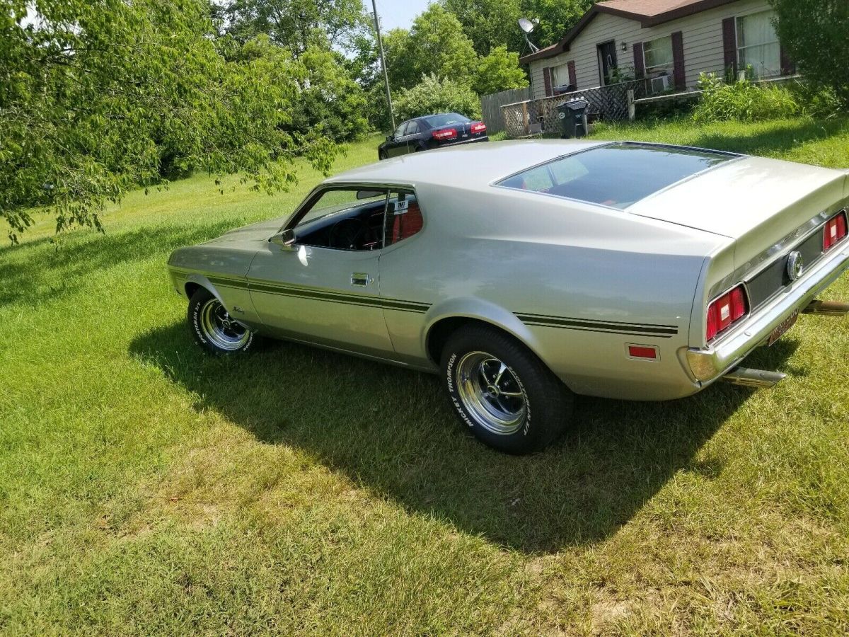 1971 Grey Ford Mustang Cobra Jet