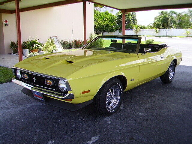 1971 Yellow Ford Mustang Convertible