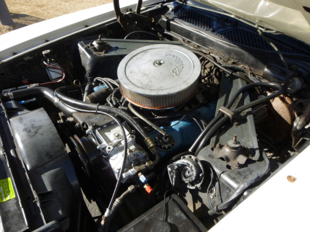 1971 White Ford Mustang Coupe