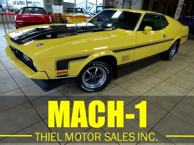 1971 Yellow Ford Mustang --