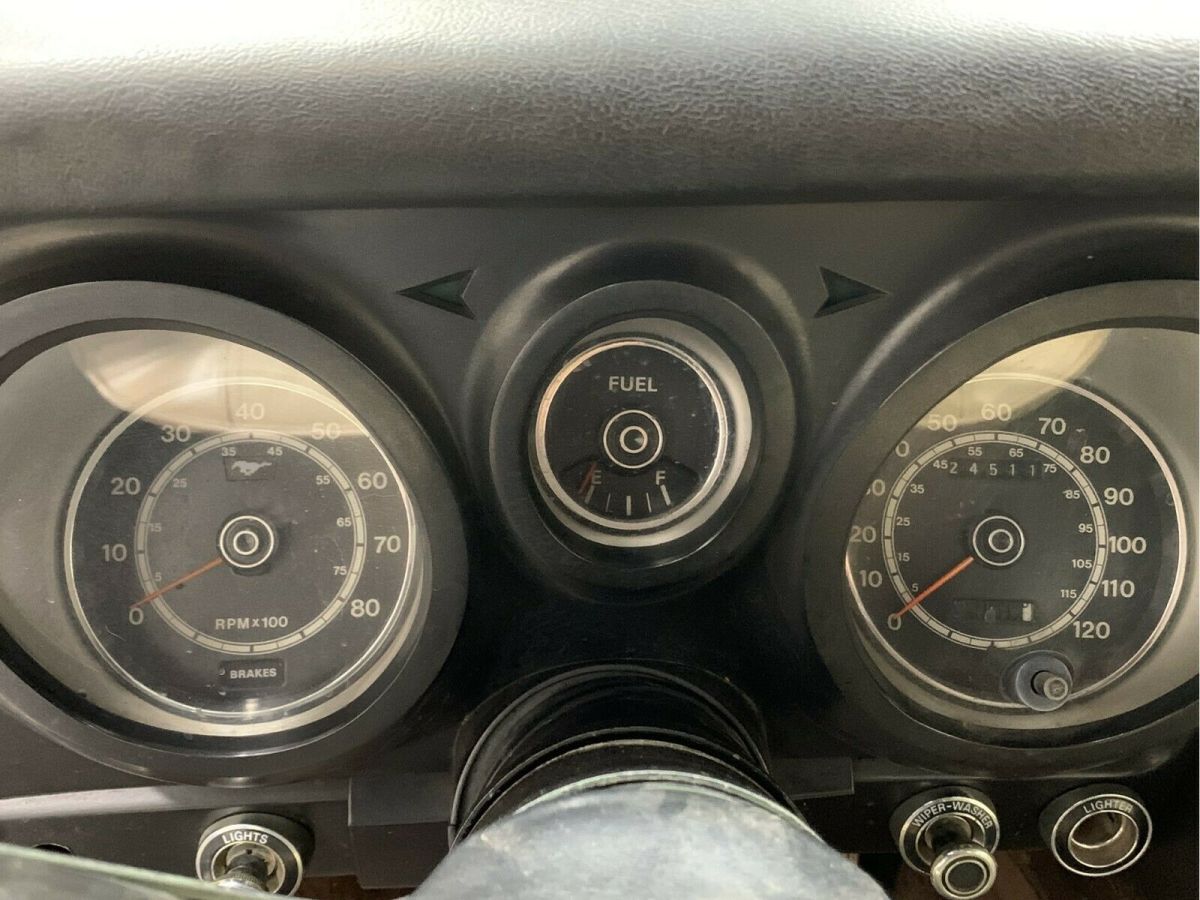 1971 Blue Ford Mustang