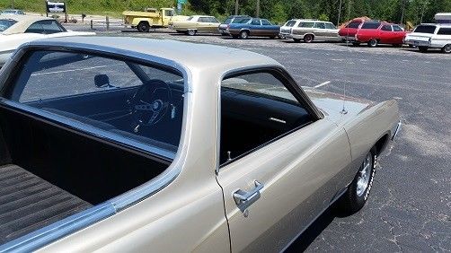 1971 Silver Ford Ranchero --