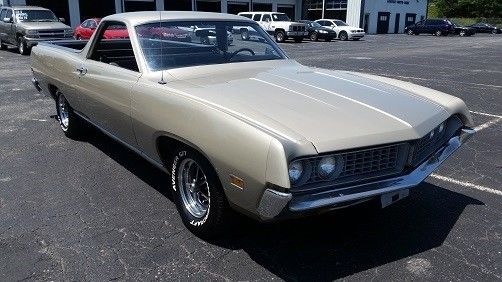 1971 Silver Ford Ranchero --