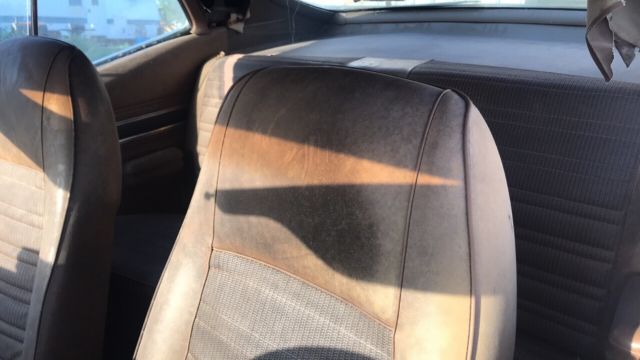 1971 Gold Ford Torino Fastback