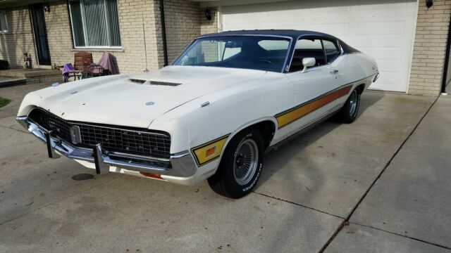 1971 White Ford Torino Fastback
