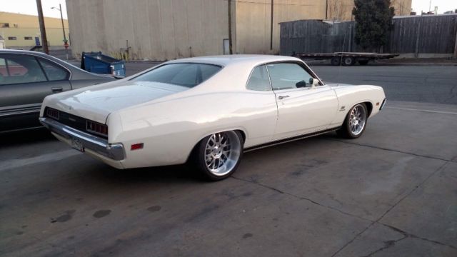 1971 White Ford Torino