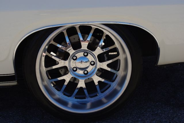 1971 White Ford Torino