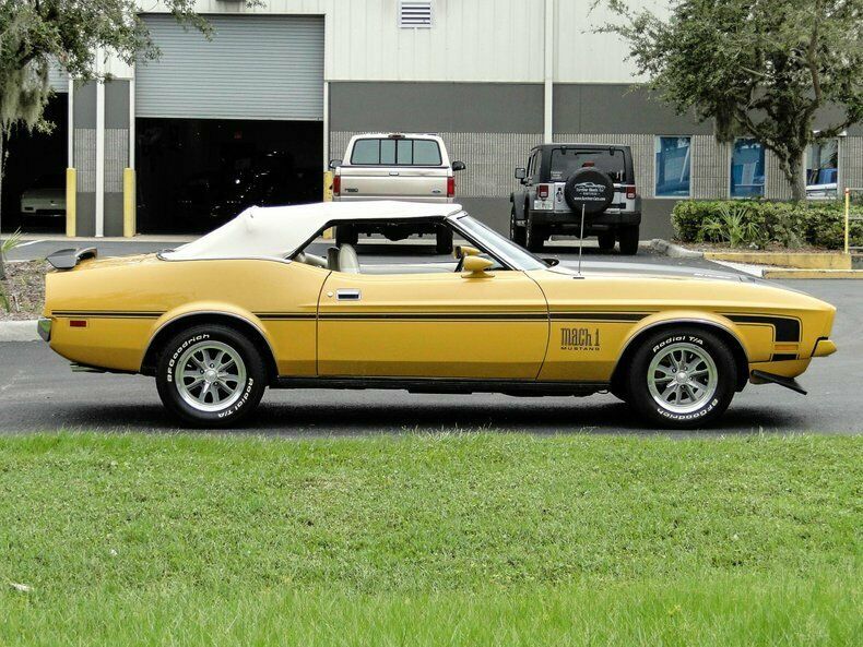 1971 Gold Ford Mustang Convertible