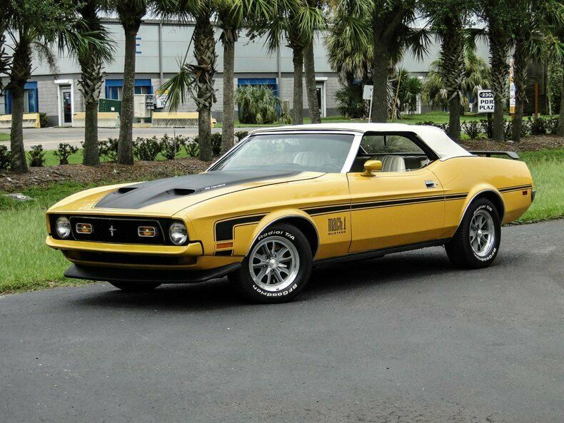 1971 Gold Ford Mustang Convertible