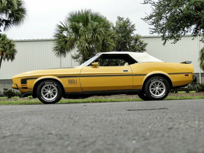 1971 Gold Ford Mustang Convertible