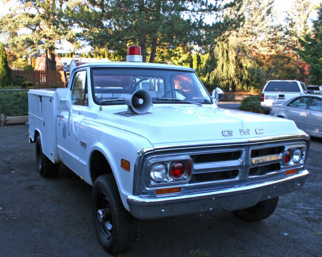 1971 White GMC 2500 Standard Cab Pickup