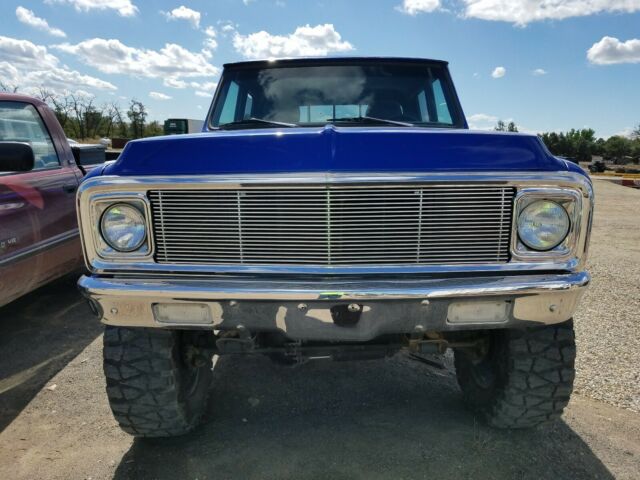 1971 BLUE GMC Truck 4-DOOR