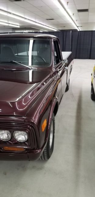1971 Burgundy GMC 1500 Series Standard Cab Pickup