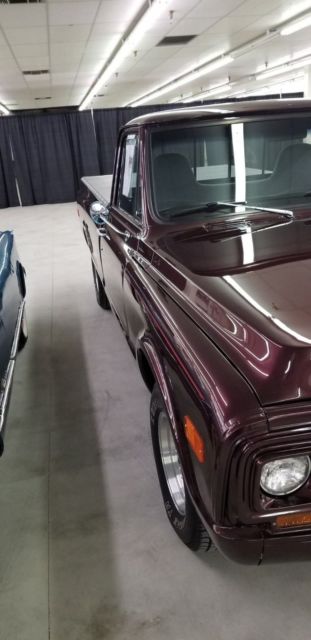 1971 Burgundy GMC 1500 Series Standard Cab Pickup