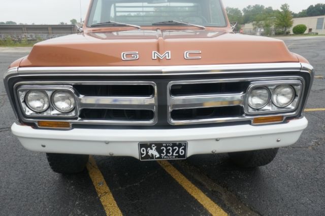 1971 Medium Bronze GMC K1500 Pick-Up