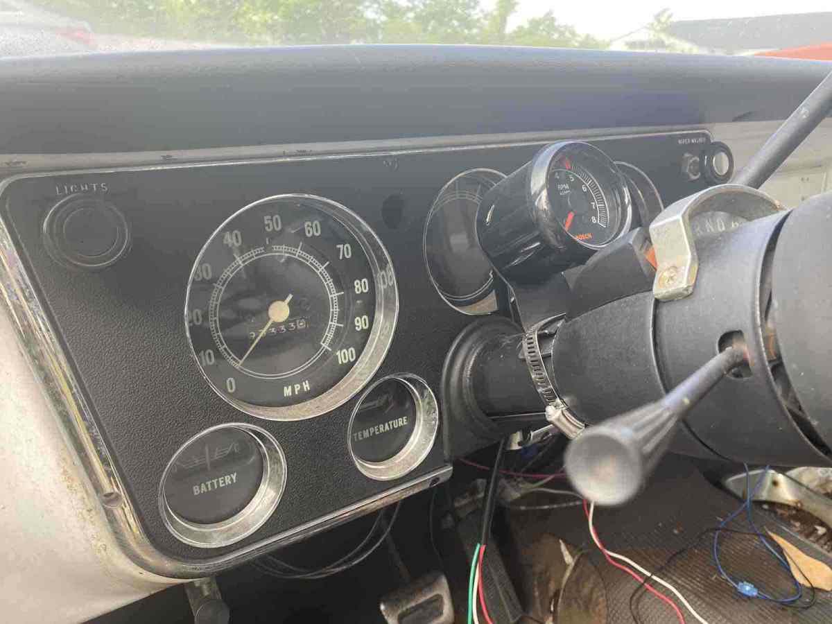 1971 Black GMC Suburban