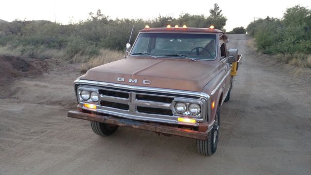 1971 Rosewood Bronze GMC Sierra 2500 2 door