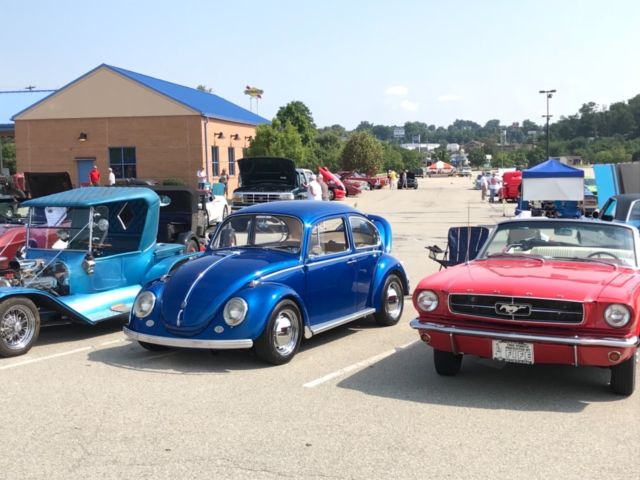 1971 Blue Volkswagen Beetle - Classic