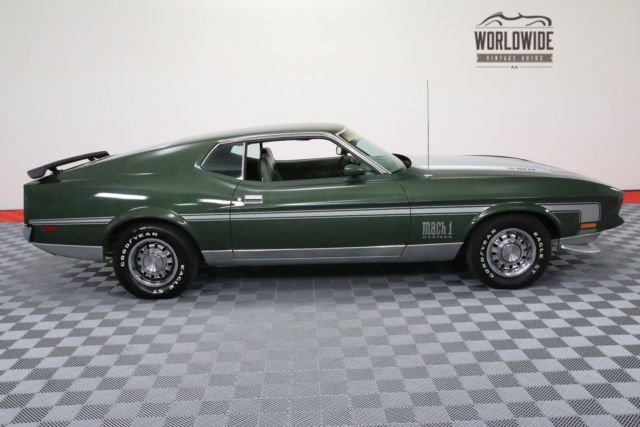 1971 Green Ford Mustang